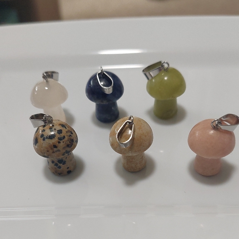 STONE Mushroom Pendant Set - Multicolor.6 Mushrooms